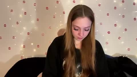Snapshot of selenegupta chatting on 07-18-26, 09:24 Kylie online show from 07-18-26, 09:24