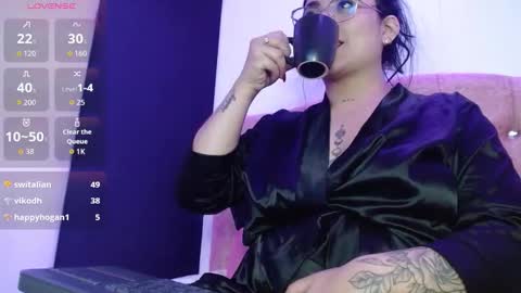 Selene online show from 11-11-25, 06:02