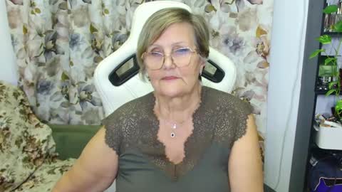 Selenna online show from 01-07-25, 04:08