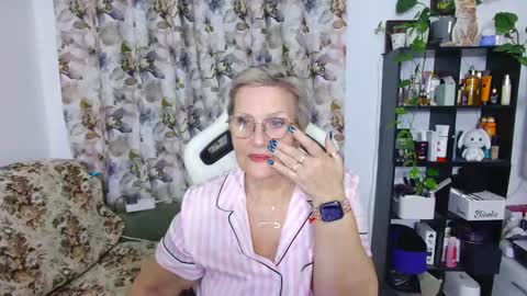 Selenna online show from 02-14-25, 07:33