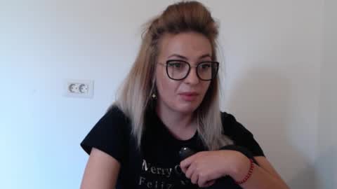 Snapshot of selenna_emma843468 chatting on 10-05-25, 12:47 Selenna online show from 10-05-25, 12:47