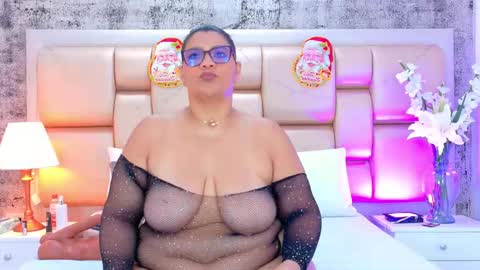 Selenna Cooper online show from 12-20-25, 12:12