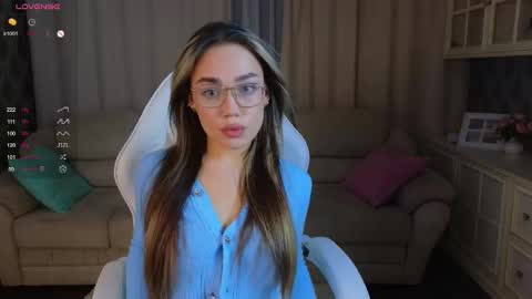 Snapshot of selfish_ashley chatting on 02-21-25, 02:06 Eve online show from 02-21-25, 02:06