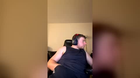 selfmademax579471 online show from 07-12-26, 03:08