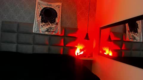 Snapshot of selharaandazrael chatting on 10-17-25, 12:19 selaharaandazrael online show from 10-17-25, 12:19