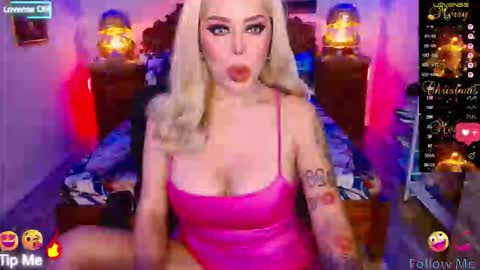 Snapshot of selina_diorxxx chatting on 09-22-25, 04:47 Will You Be My CumDumpster in Real Drink My Milk online show from 09-22-25, 04:47