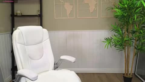 Seline online show from 02-19-25, 05:27