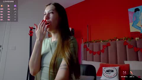 Nicole online show from 02-10-25, 01:46