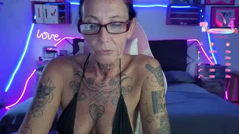 Selvaggia Del Caribe online show from 05-18-26, 06:14