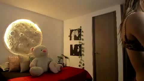Selyn online show from 06-21-26, 10:07