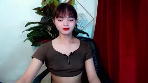 sensational_yeng online show from 11-06-25, 03:35