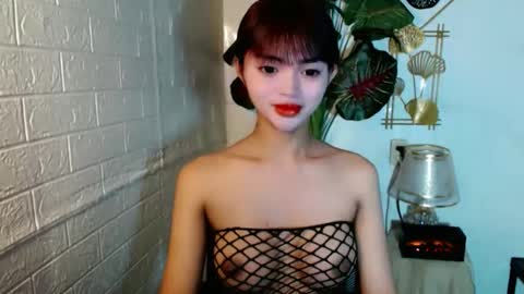sensational_yeng online show from 06-04-26, 12:55