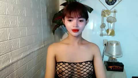 sensational_yeng online show from 06-10-26, 06:18