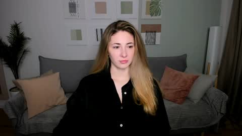 sensitiveheartt online show from 04-11-26, 04:39