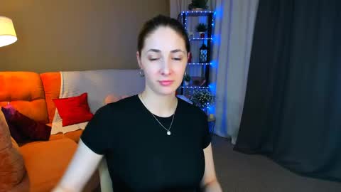 sensitiveheartt online show from 05-16-26, 07:34