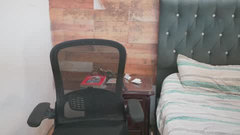 senssual_goddess online show from 03-05-25, 08:21