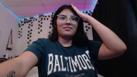 Snapshot of sensual_flame chatting on 02-16-25, 04:20 Camille and sophie online show from 02-16-25, 04:20