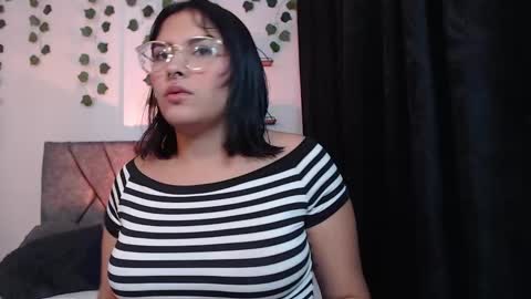 Snapshot of sensual_flame chatting on 02-19-25, 02:12 Camille and sophie online show from 02-19-25, 02:12