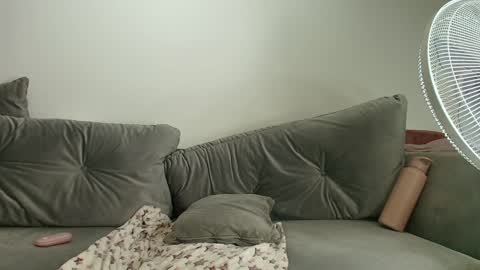 Snapshot of sensual_jasmine chatting on 12-13-24, 04:43 Jasmine online show from 12-13-24, 04:43