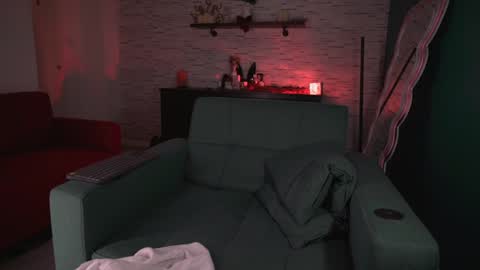 Snapshot of sensual_jassmine chatting on 01-04-25, 04:11 Jasmine online show from 01-04-25, 04:11