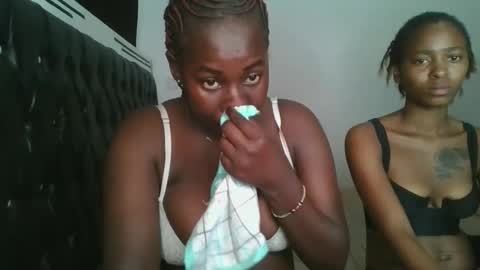 Snapshot of sensual_ria chatting on 04-18-26, 09:37 sensual_ria online show from 04-18-26, 09:37