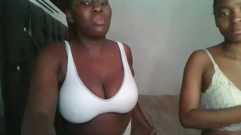 Snapshot of sensual_ria chatting on 04-26-26, 08:06 sensual_ria online show from 04-26-26, 08:06