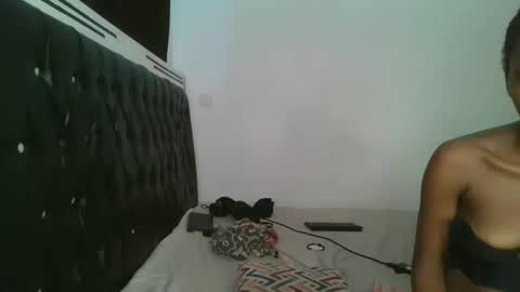 Snapshot of sensual_ria chatting on 05-05-26, 12:57 sensual_ria online show from 05-05-26, 12:57