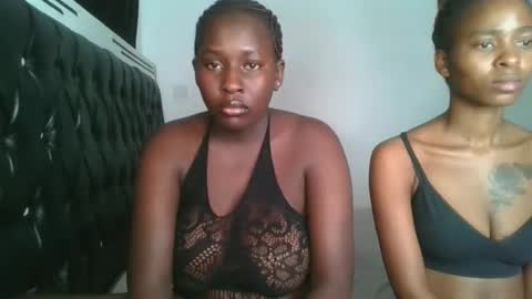 Snapshot of sensual_ria chatting on 05-08-26, 01:27 sensual_ria online show from 05-08-26, 01:27
