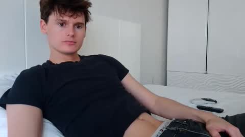 Cam online show from 04-07-26, 10:09
