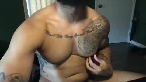 Snapshot of sensualbates chatting on 11-11-25, 07:03 SensualBates online show from 11-11-25, 07:03