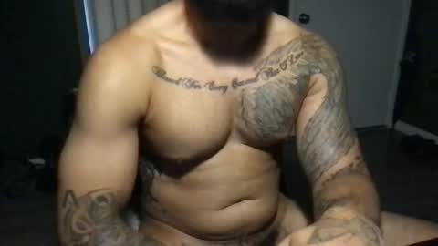 Snapshot of sensualbates chatting on 11-14-25, 03:22 SensualBates online show from 11-14-25, 03:22