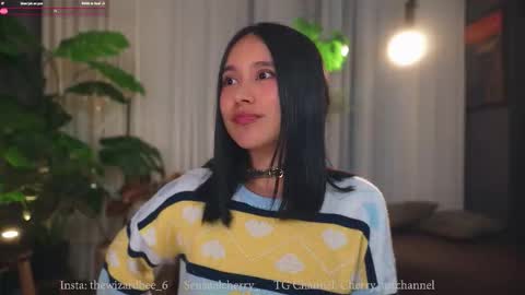 Maria- OF sensual bee online show from 11-15-25, 01:03