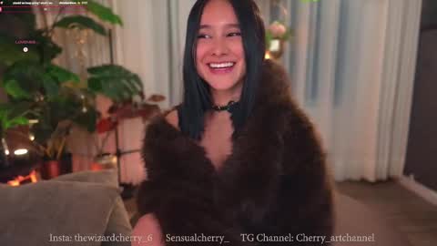 Maria- OF sensual bee online show from 11-20-25, 12:55