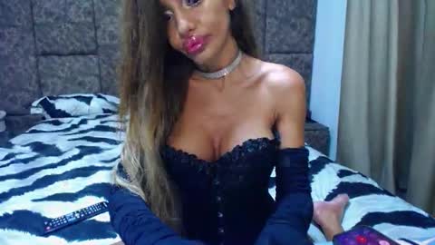 Snapshot of sensualqueen11 chatting on 06-04-26, 08:59 sensualqueen11 online show from 06-04-26, 08:59