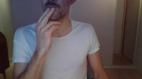 Snapshot of sensuasculine chatting on 01-06-25, 10:46 Matt online show from 01-06-25, 10:46