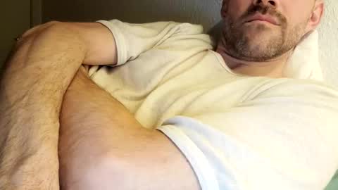 Snapshot of sensuasculine chatting on 03-29-26, 12:54 Matt online show from 03-29-26, 12:54