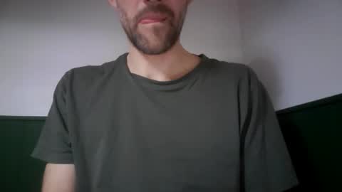 Snapshot of sensuasculine chatting on 04-04-26, 10:40 Matt online show from 04-04-26, 10:40