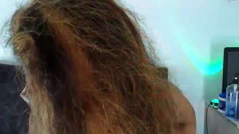 Snapshot of sephorandmonell chatting on 11-18-25, 08:35 sephorandmonell online show from 11-18-25, 08:35