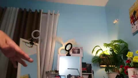 Snapshot of seraphina_leroux_lashes chatting on 05-06-26, 06:30 seraphina mia valentina katrine. online show from 05-06-26, 06:30