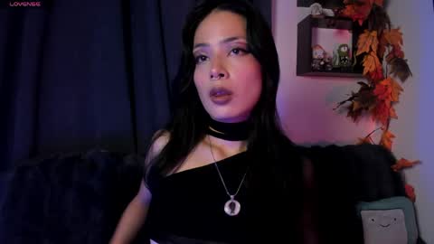Snapshot of seraphine_hell chatting on 05-26-26, 06:09 seraphine online show from 05-26-26, 06:09