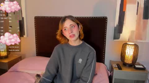 Seraphine star online show from 02-15-26, 09:44