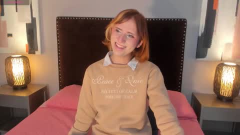 Seraphine star online show from 03-27-26, 12:49