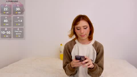 Snapshot of seraphine_star chatting on 05-24-26, 07:30 Seraphine star online show from 05-24-26, 07:30