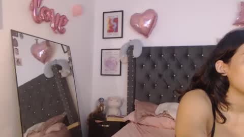 sararoussee online show from 03-09-25, 01:56