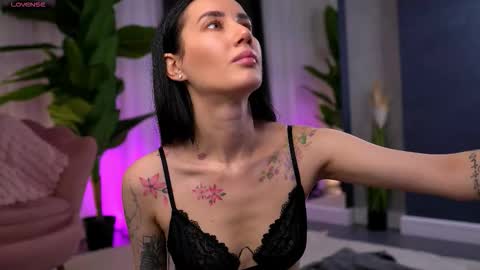 Serena online show from 11-26-25, 11:11