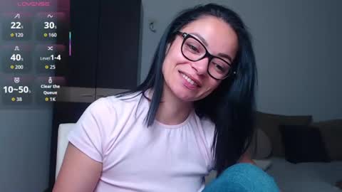 Snapshot of serenesophi chatting on 06-14-26, 03:52 SereneSophi online show from 06-14-26, 03:52