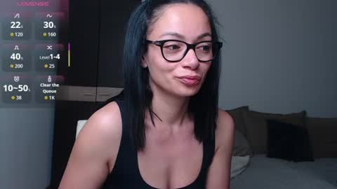 Snapshot of serenesophi chatting on 06-18-26, 02:34 SereneSophi online show from 06-18-26, 02:34