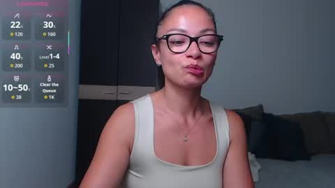 Snapshot of serenesophi chatting on 07-19-26, 04:16 SereneSophi online show from 07-19-26, 04:16