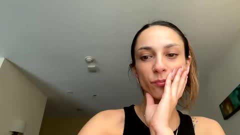 Snapshot of serenityroseee chatting on 06-07-26, 06:22 serenityroseee online show from 06-07-26, 06:22