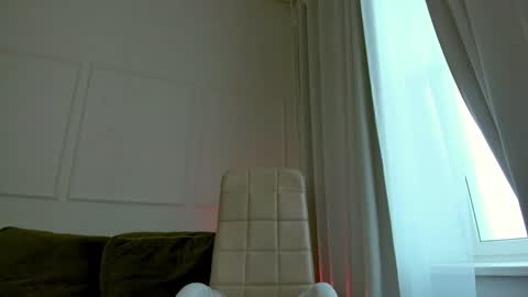Snapshot of sereta_fin chatting on 12-13-24, 10:41 Hey Guys and Girls non-binary personalities Im Sereta online show from 12-13-24, 10:41